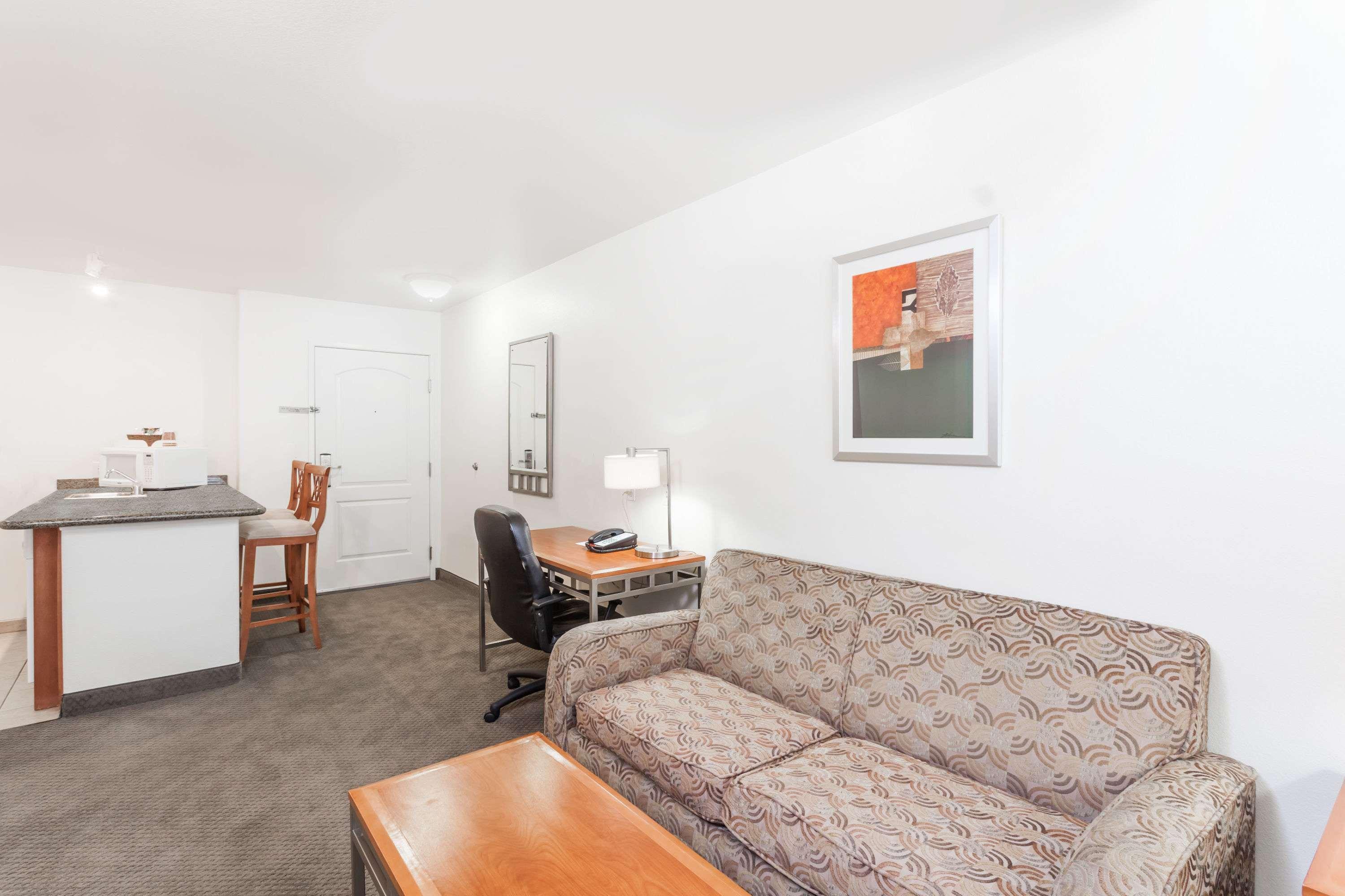 Hawthorn Suites Victorville Exteriör bild